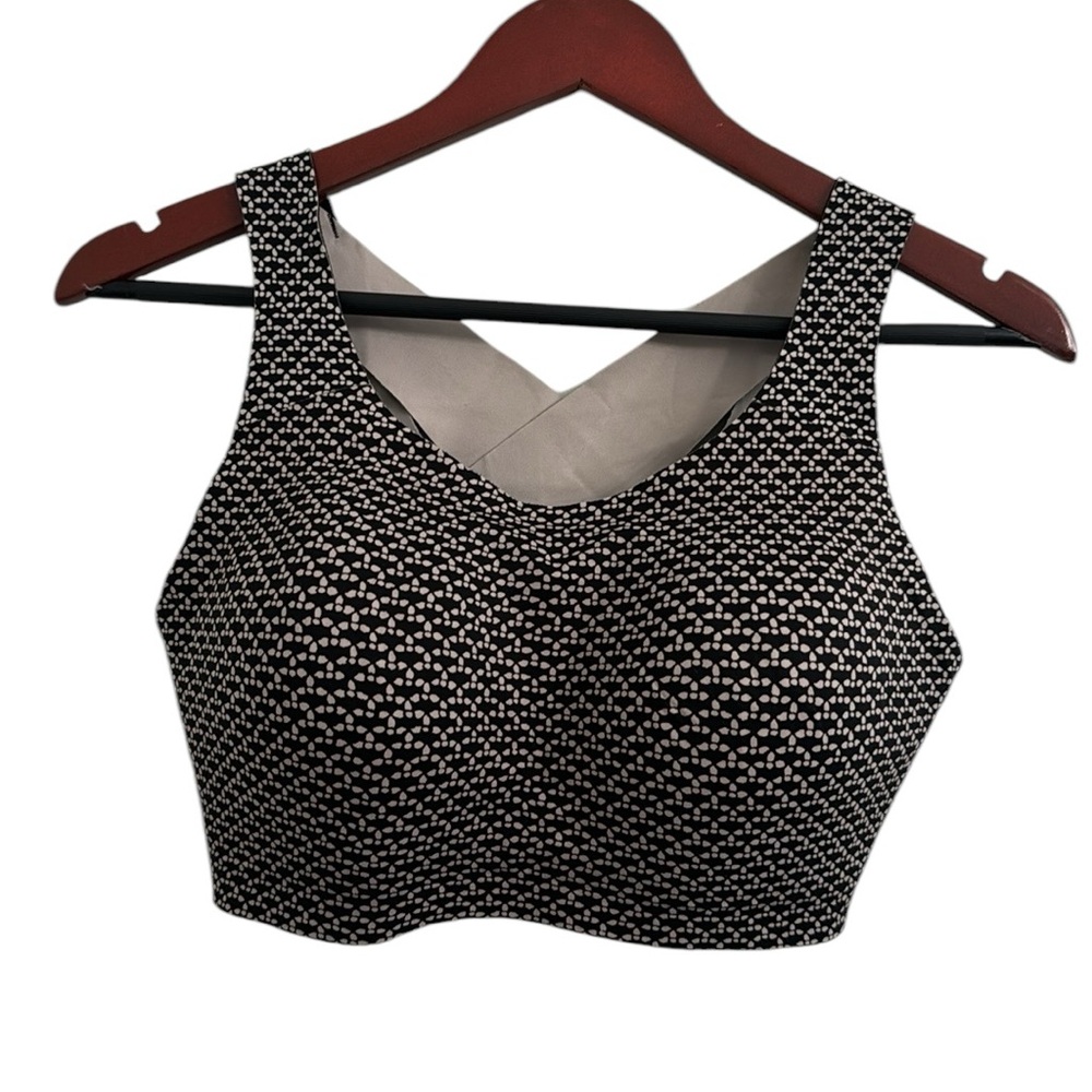 lululemon athletica Black and White Sports Bra - Picture 2 of 5